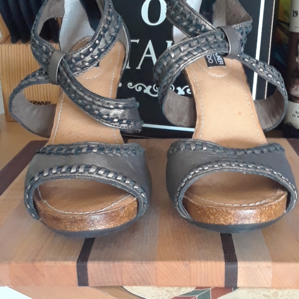 CUTE SHOES - Picture 5 of 8